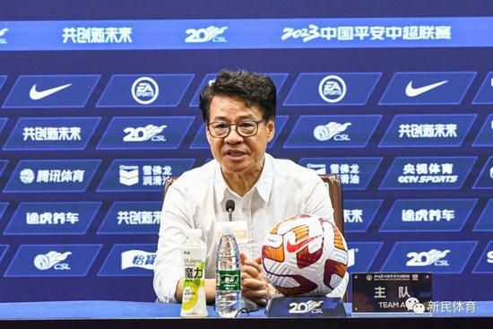 西汉姆联名宿麦卡文尼接受了媒体的采访，被问及卢卡库是否有可能重返切尔西，麦卡文尼发表了他的观点。